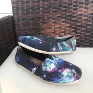 Galaxy Toms Slip-Ons